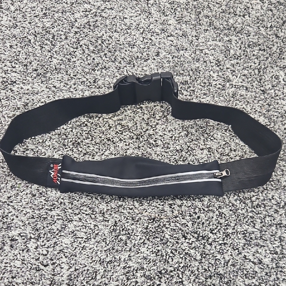 Monjie Running Belt Black Waist Pack Reflective Zipper Pocket Adjustable
